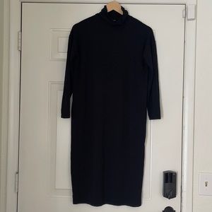 Isabella Oliver maternity dress